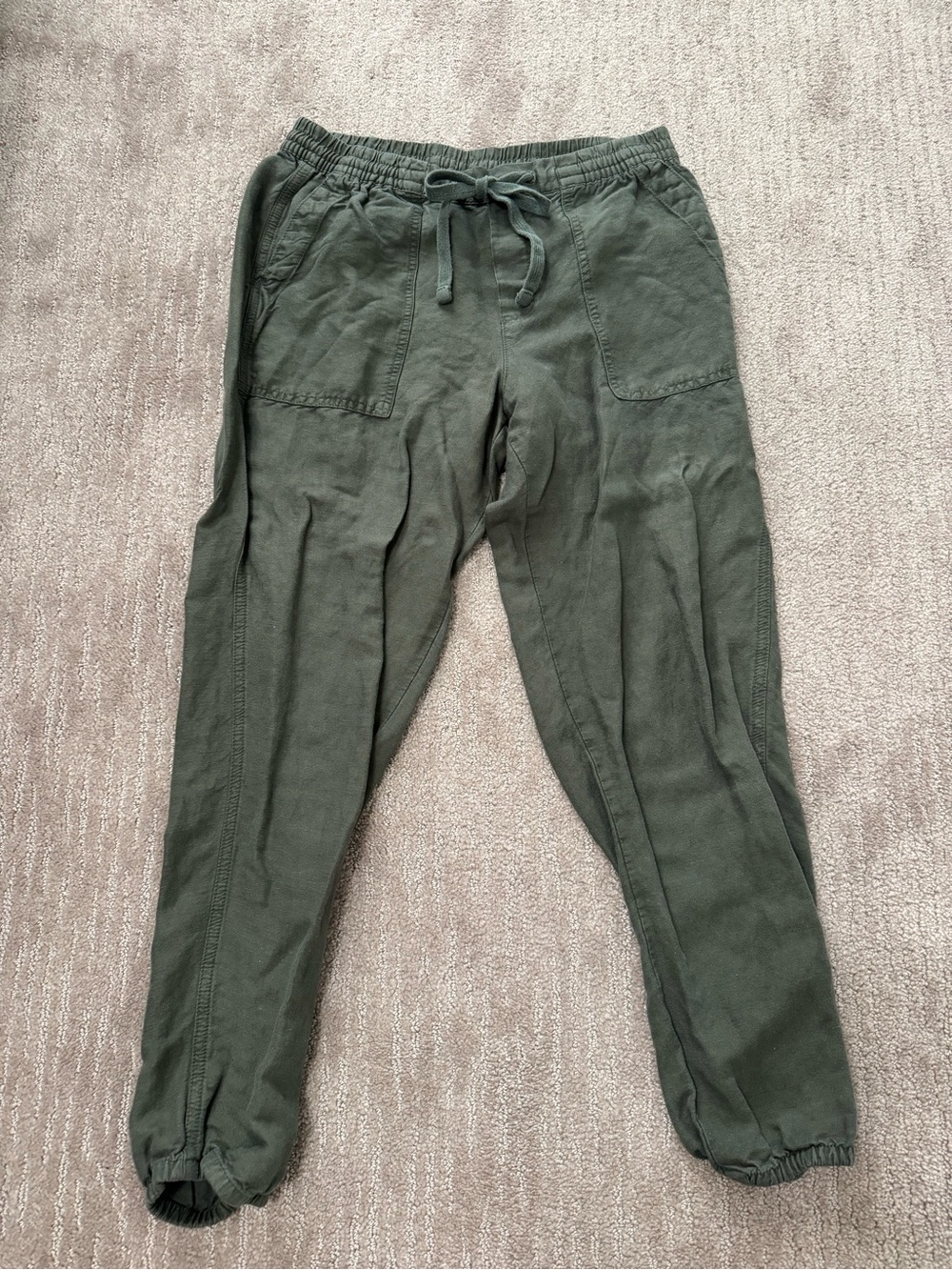 GAP Women’s Linen Drawstring Joggers